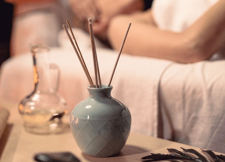 Holistic treatment at downtown Toronto spa Pamper Valley